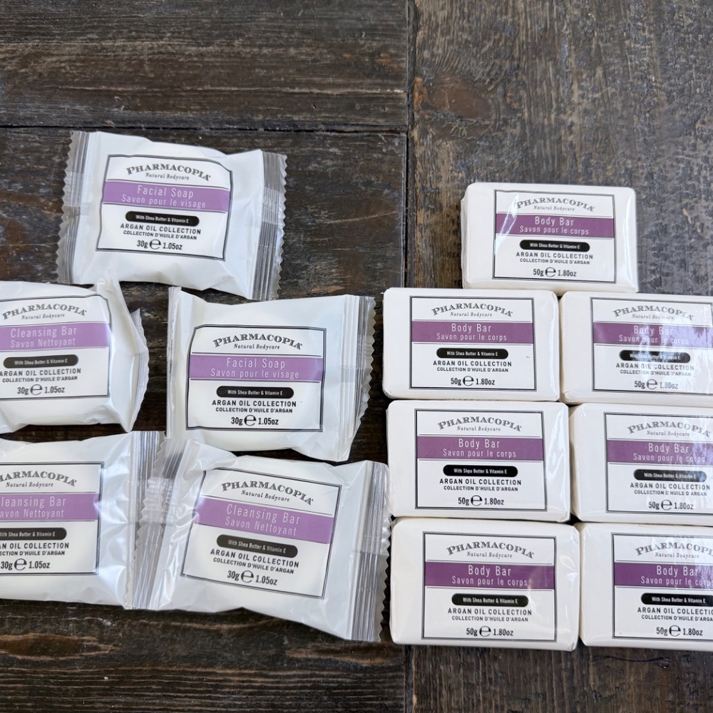 PHARMACOPIA Organ Oil Collection Soap Bars  12pcs Set